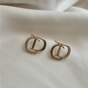 Elegant Gold Stud Earrings
